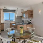 Apartamento Comfy 2br, 2bathroom, Parking, Pool, Sea Views, Elviria Alta