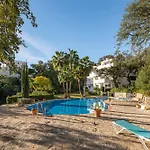 Apartamento Comfy 2br, 2bathroom, Parking, Pool, Sea Views, Elviria Alta