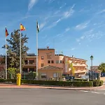 Apartamento Comfy 2br, 2bathroom, Parking, Pool, Sea Views, Elviria Alta *
