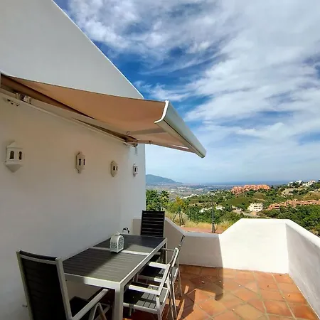 Comfy 2br, 2bathroom, Parking, Pool, Sea Views, Elviria Alta *