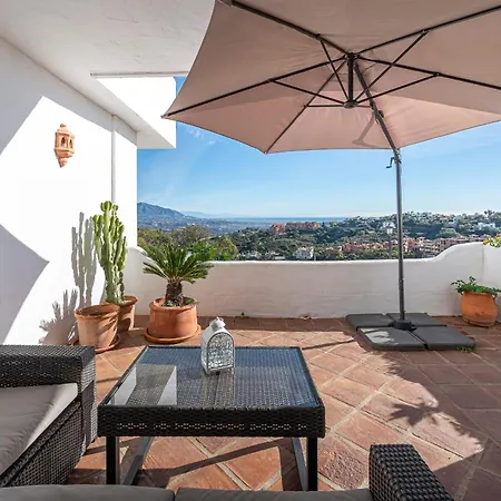 Comfy 2br, 2bathroom, Parking, Pool, Sea Views, Elviria Alta * Ojen