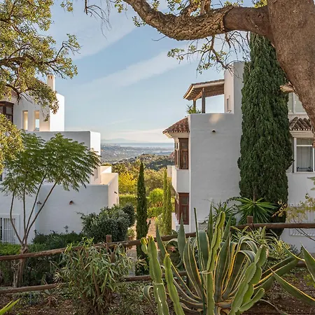 Comfy 2br, 2bathroom, Parking, Pool, Sea Views, Elviria Alta *