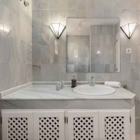 Comfy 2br, 2bathroom, Parking, Pool, Sea Views, Elviria Alta * Ojen