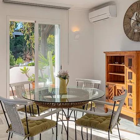 Comfy 2br, 2bathroom, Parking, Pool, Sea Views, Elviria Alta Ojén